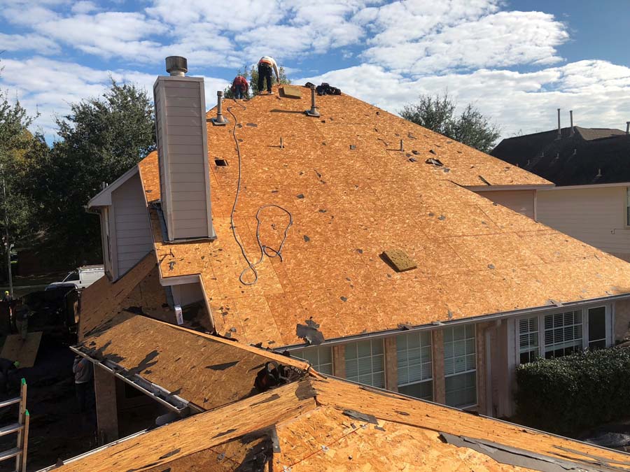 Roofing Contractor in Fulshear